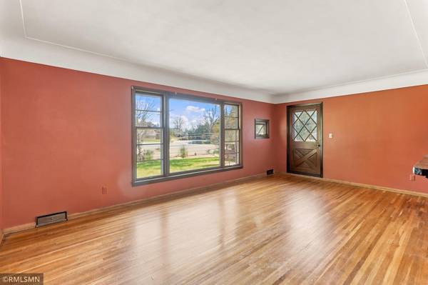 6813 Hickory ST NE, Fridley, MN 55432