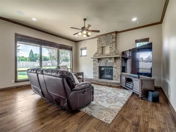 320 NW 151st PL, Edmond, OK 73013