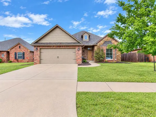 19128 Summer Grove AVE, Edmond, OK 73012