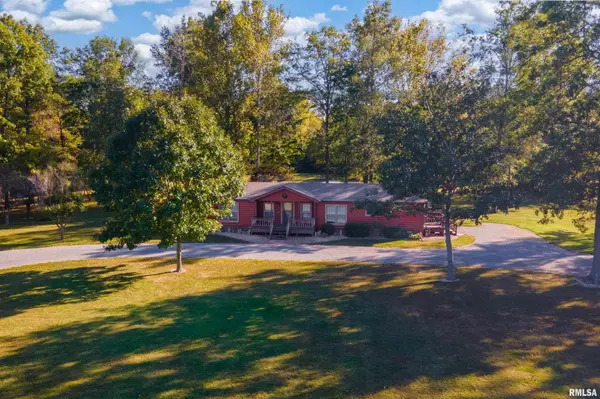 18371 PERRY RD, Pittsburg, IL 62974
