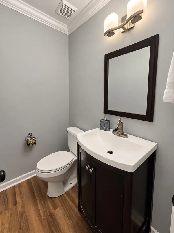 1011 Murfreesboro Rd #J2, Franklin, TN 37064