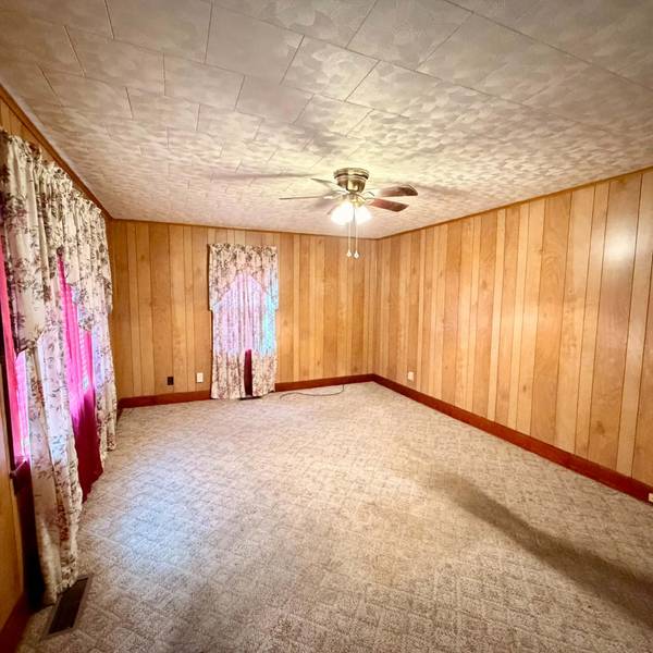1206 Cates St, Hopkinsville, KY 42240