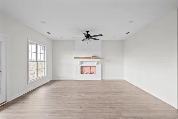 523 Fieldview Way, Clarksville, TN 37043