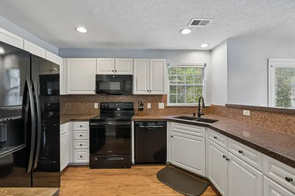 3028 Harbor Lights Dr, Nashville, TN 37217