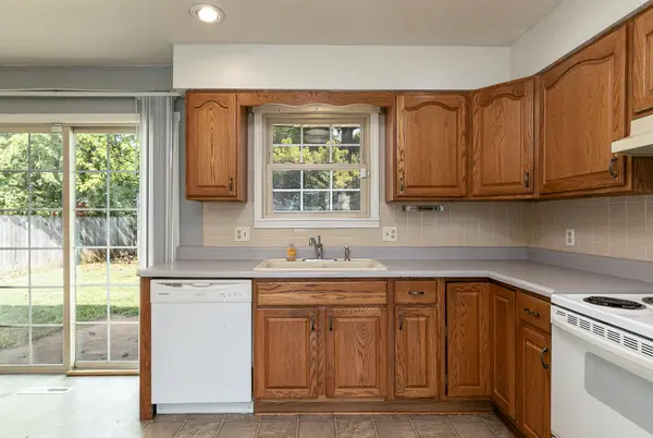 3231 W Water ST, Springfield, MO 65802