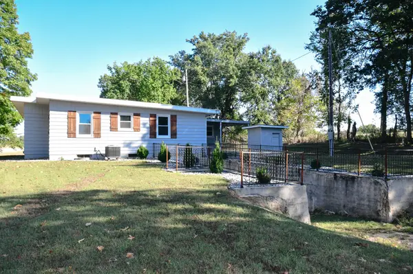 4100 State Highway D, Bolivar, MO 65613