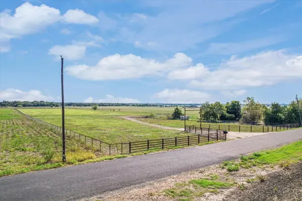 750 County Road 380, Granger, TX 76530
