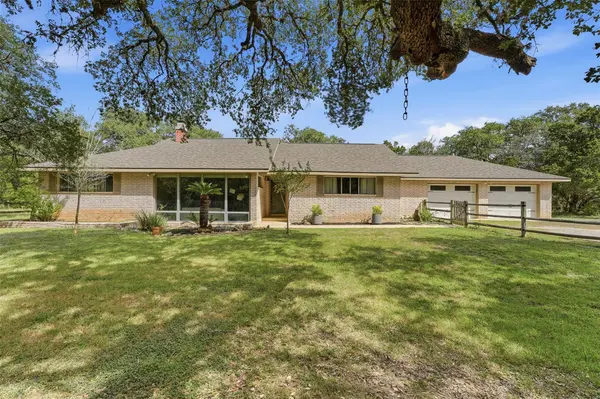 540 Elm Creek RD, New Braunfels, TX 78132