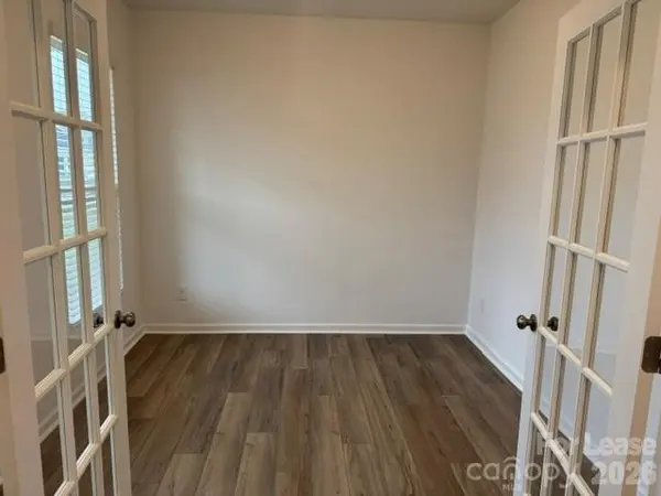 2174 Clifton RD, Sherrills Ford, NC 28673