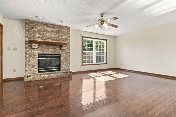 5615 Kiowa CIR, Evansville, IN 47715