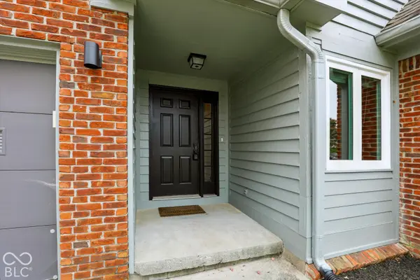3323 Eden Village DR, Carmel, IN 46033