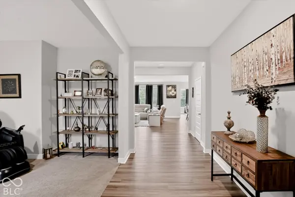 9978 Trafford CT, Mccordsville, IN 46055