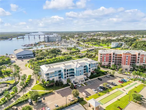 1 RIVERWALK DR #303, New Smyrna Beach, FL 32169