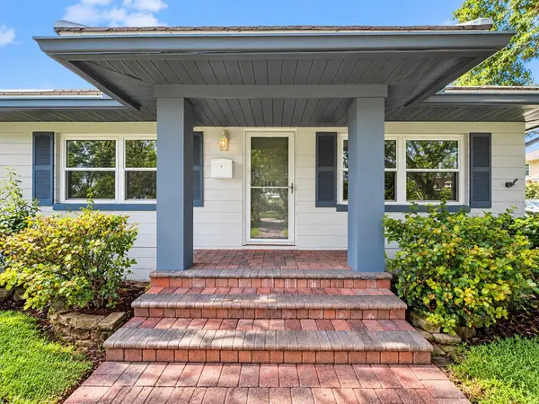 1146 30TH AVE N, St Petersburg, FL 33704
