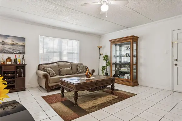 4718 CHRISTA CT #314, Tampa, FL 33614