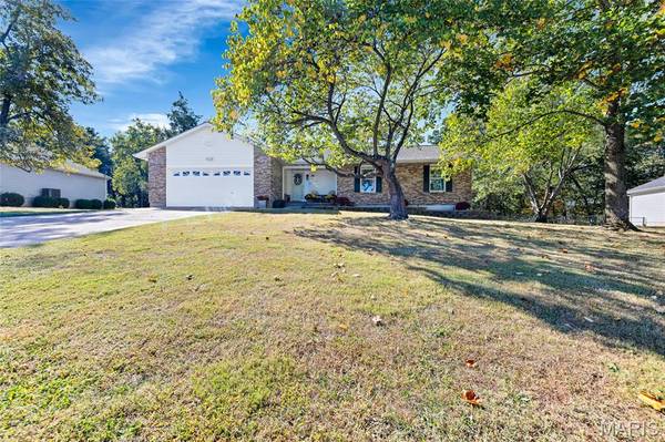 2264 Pine Lake LOOP, Gray Summit, MO 63039