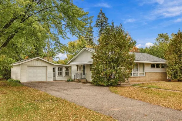 2105 Centennial DR, Saint Cloud, MN 56303