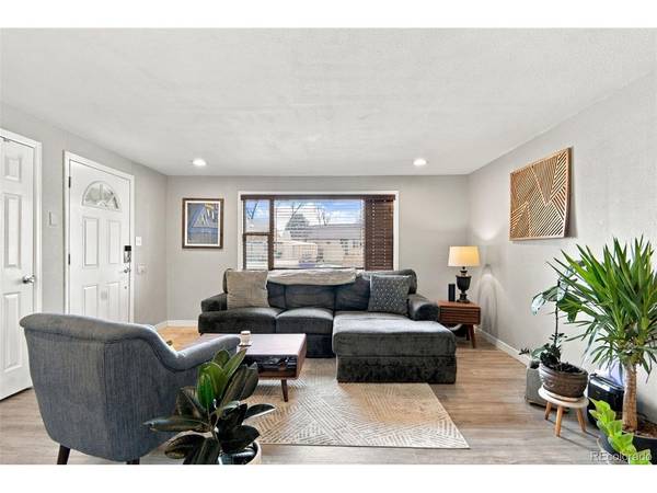 792 Geneva, Aurora, CO 80010