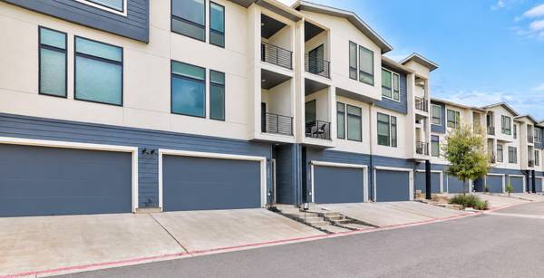 2050 Lohmans Spur RD #102, Austin, TX 78734