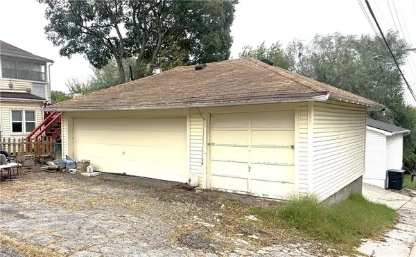 2806 Olive ST, St Joseph, MO 64507