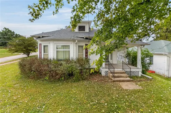 236 Seneca ST #N, Troy, KS 66087