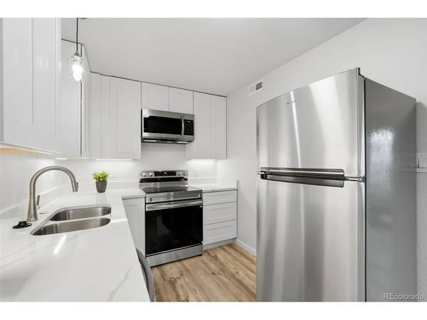 6160 E 60th, Commerce City, CO 80022