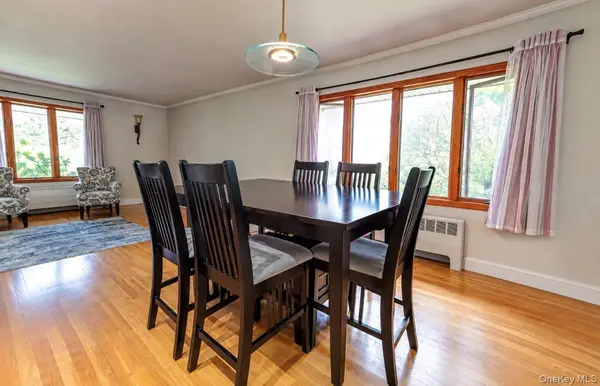 1109 Sunapee RD, West Hempstead, NY 11552