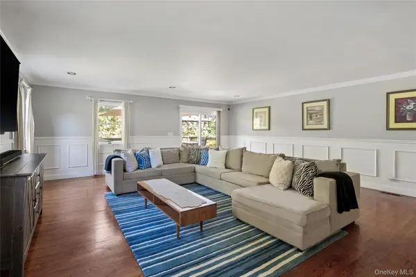 190a Wakeman RD #A, Hampton Bays, NY 11946