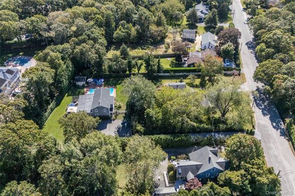 190a Wakeman RD #A, Hampton Bays, NY 11946