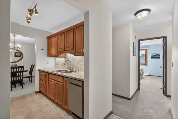 2690 Oxford ST N #219, Roseville, MN 55113