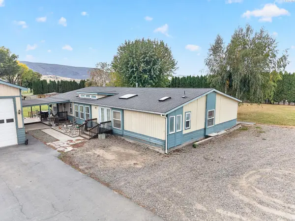 144901 W 74 Pr NW, Prosser, WA 99350