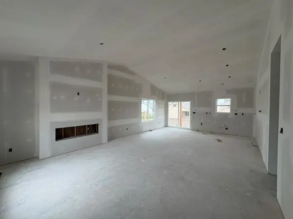 8979 E Forbes Cir, Bel Aire, KS 67226