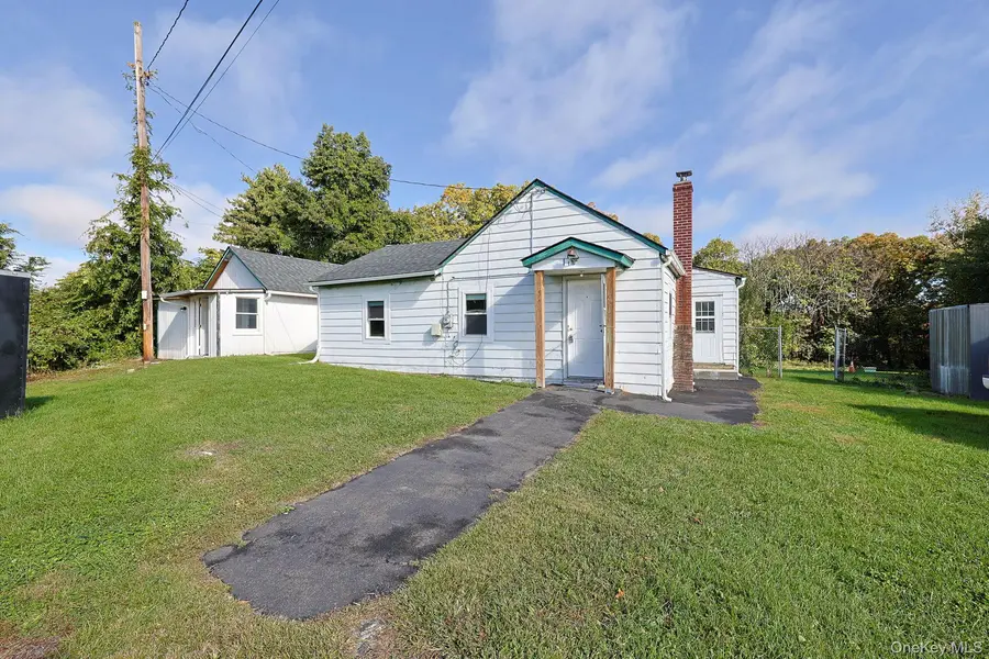 14 Tighe AVE, Newburgh, NY 12550