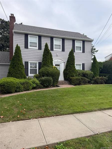 45 Old Mill RD, Merrick, NY 11566
