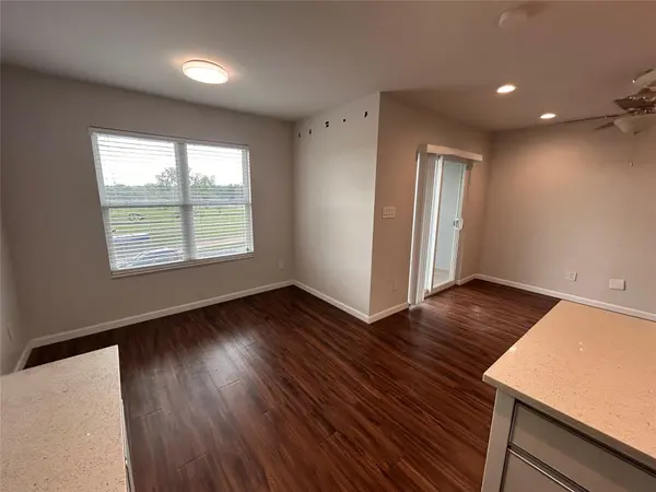 901 E 40th ST #201, Austin, TX 78751