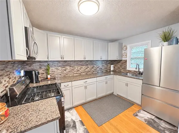 406 Elmwood AVE, Kansas City, MO 64124