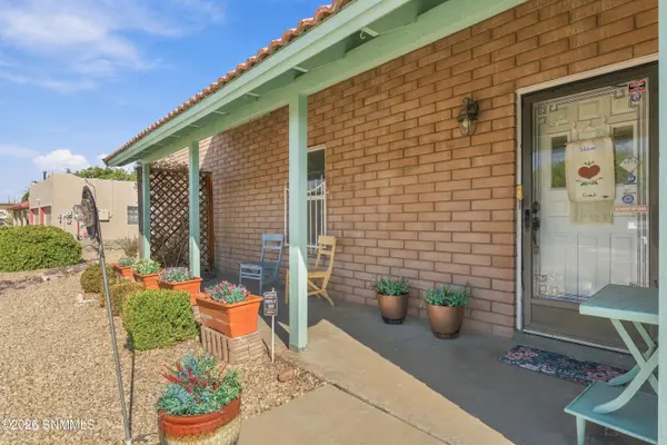 1253 Oakridge DR, Las Cruces, NM 88005