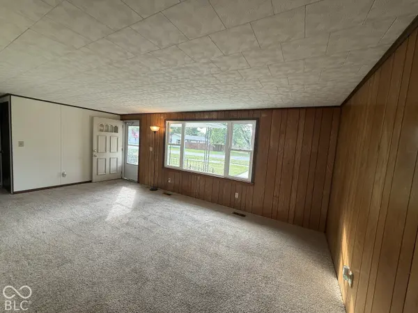 214 E Plum ST, Linden, IN 47955