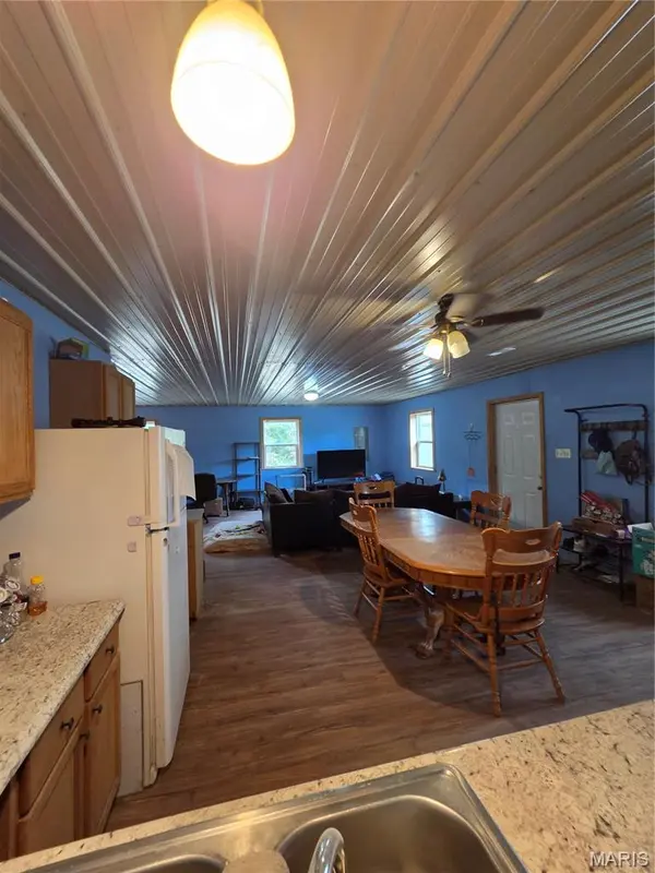 1986 County Road 512, Altenburg, MO 63732