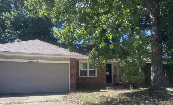 1909 S Westwood AVE, Springfield, MO 65807