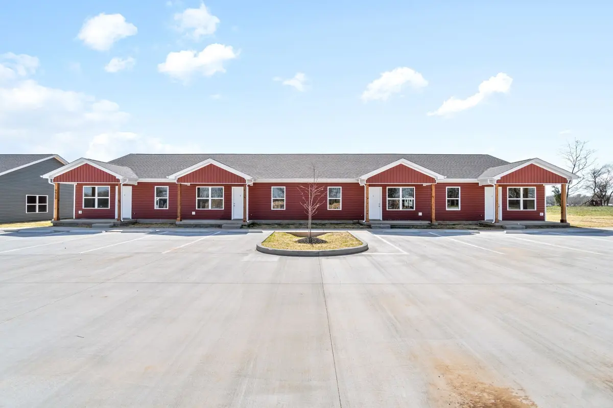 9530 Russellville Rd #B, Guthrie, KY 42234