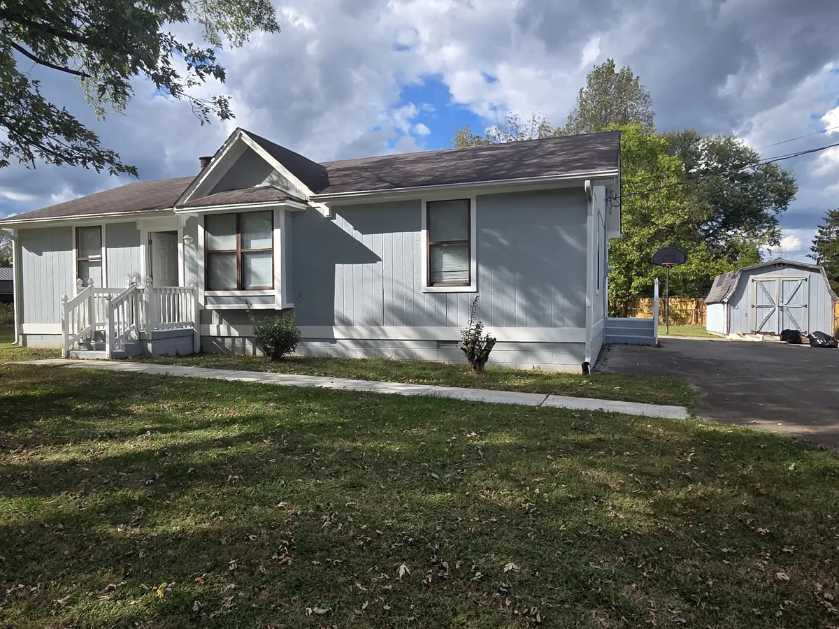8015 Sunset Cir, Murfreesboro, TN 37129