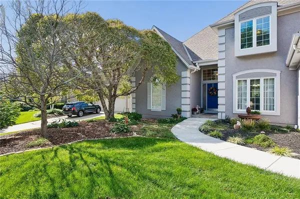 20405 W 98th CT, Lenexa, KS 66220
