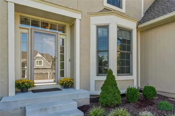 9101 W 148th ST, Overland Park, KS 66221