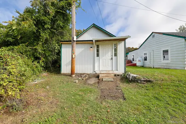 16 Tighe AVE, Newburgh, NY 12550