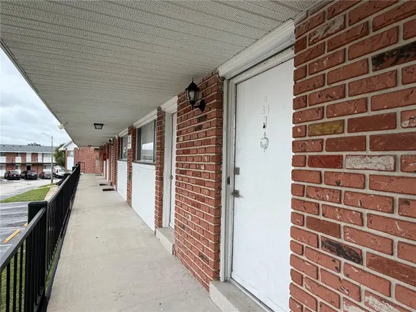 781 W LANCASTER RD #B37, Orlando, FL 32809