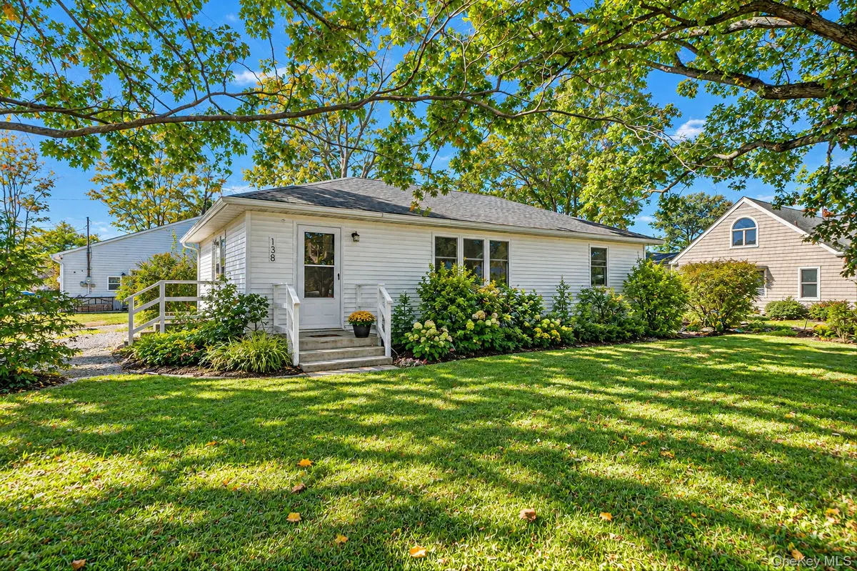 138 Central AVE, Patchogue, NY 11772