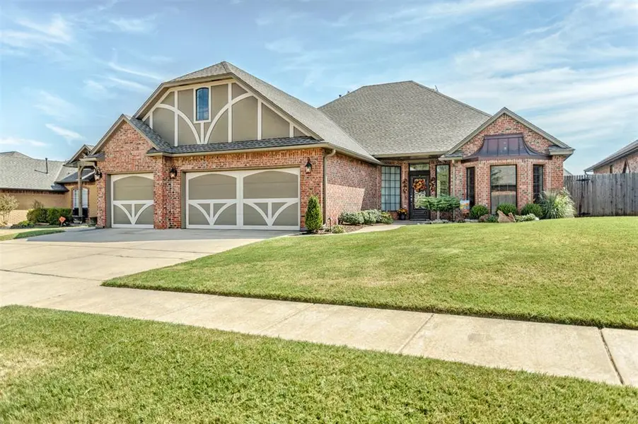 16120 Promontory RD, Edmond, OK 73013