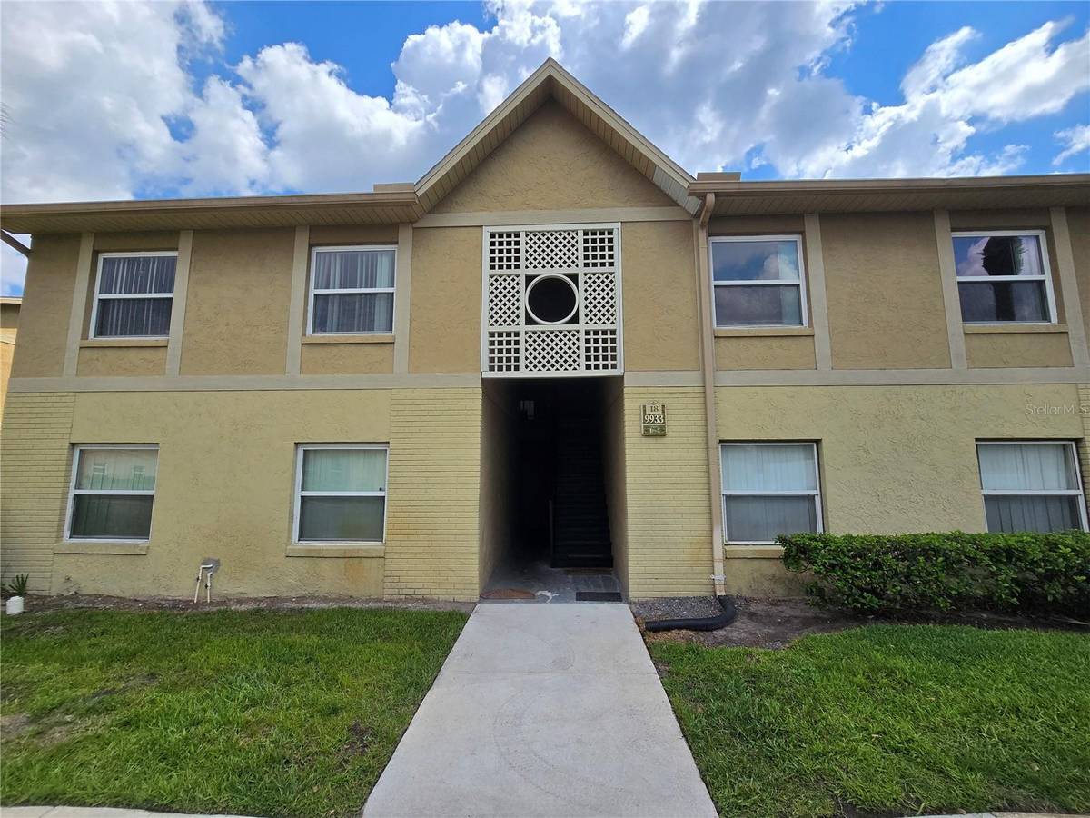 9933 SWEEPSTAKES LN #4, Orlando, FL 32837