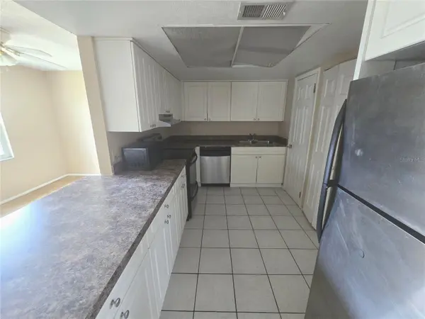 9933 SWEEPSTAKES LN #4, Orlando, FL 32837